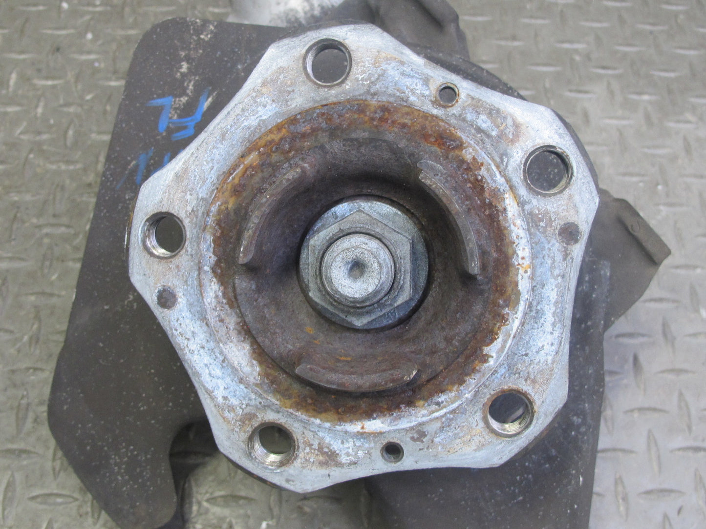 1999-2004 Porsche 911 996 Boxster RWD Front Left Spindle Knuckle Wheel Hub