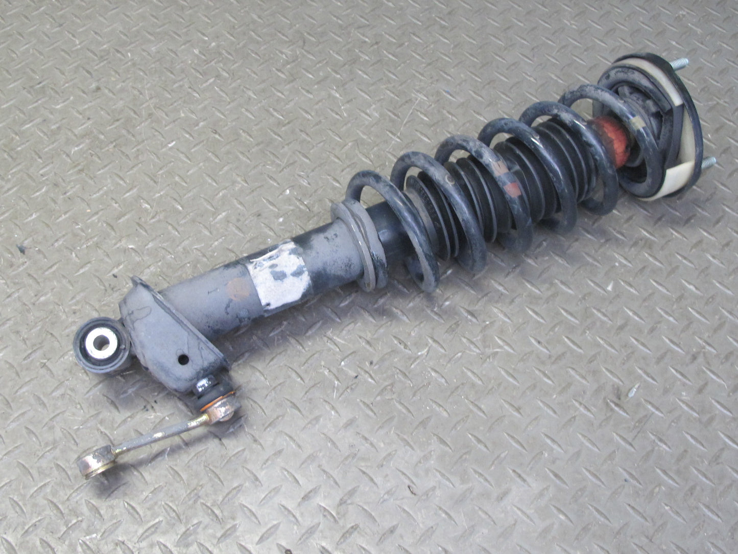 2002-2005 Porsche 911 996 RWD Rear Left & Right Strut Shock Absorber Set of 2