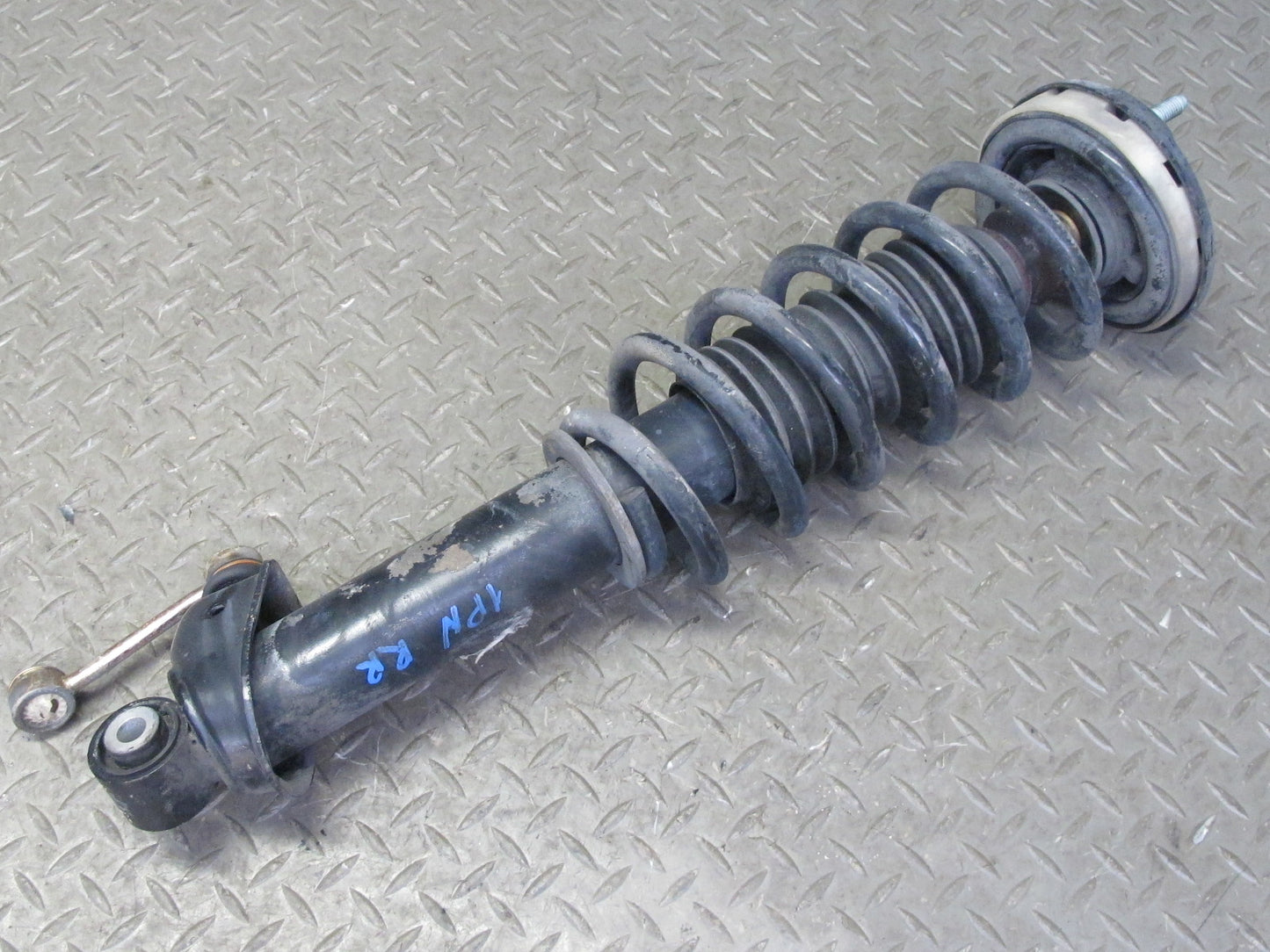 2002-2005 Porsche 911 996 RWD Rear Left & Right Strut Shock Absorber Set of 2