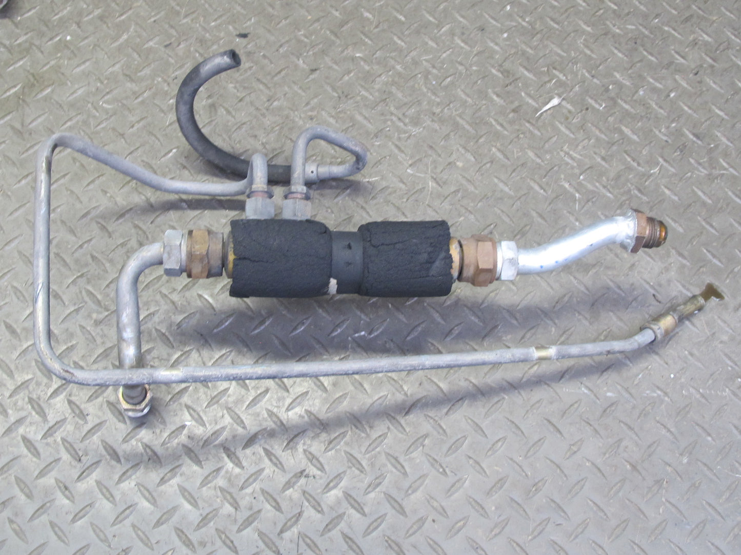 1985-1986 Porsche 928 A/C Air Conditioning Hose Pipe Line Dryer Set