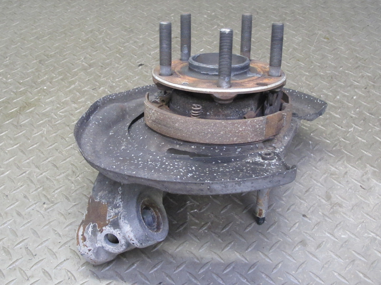 1984-1985 Porsche 928 S Rear Right Spindle Knuckle Wheel Hub Bearing