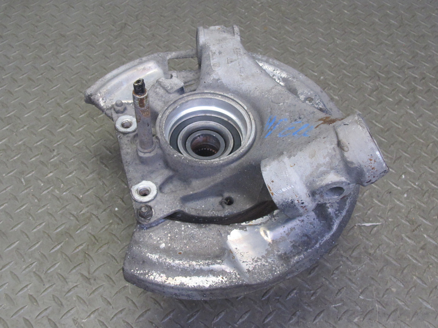 1984-1985 Porsche 928 S Rear Right Spindle Knuckle Wheel Hub Bearing