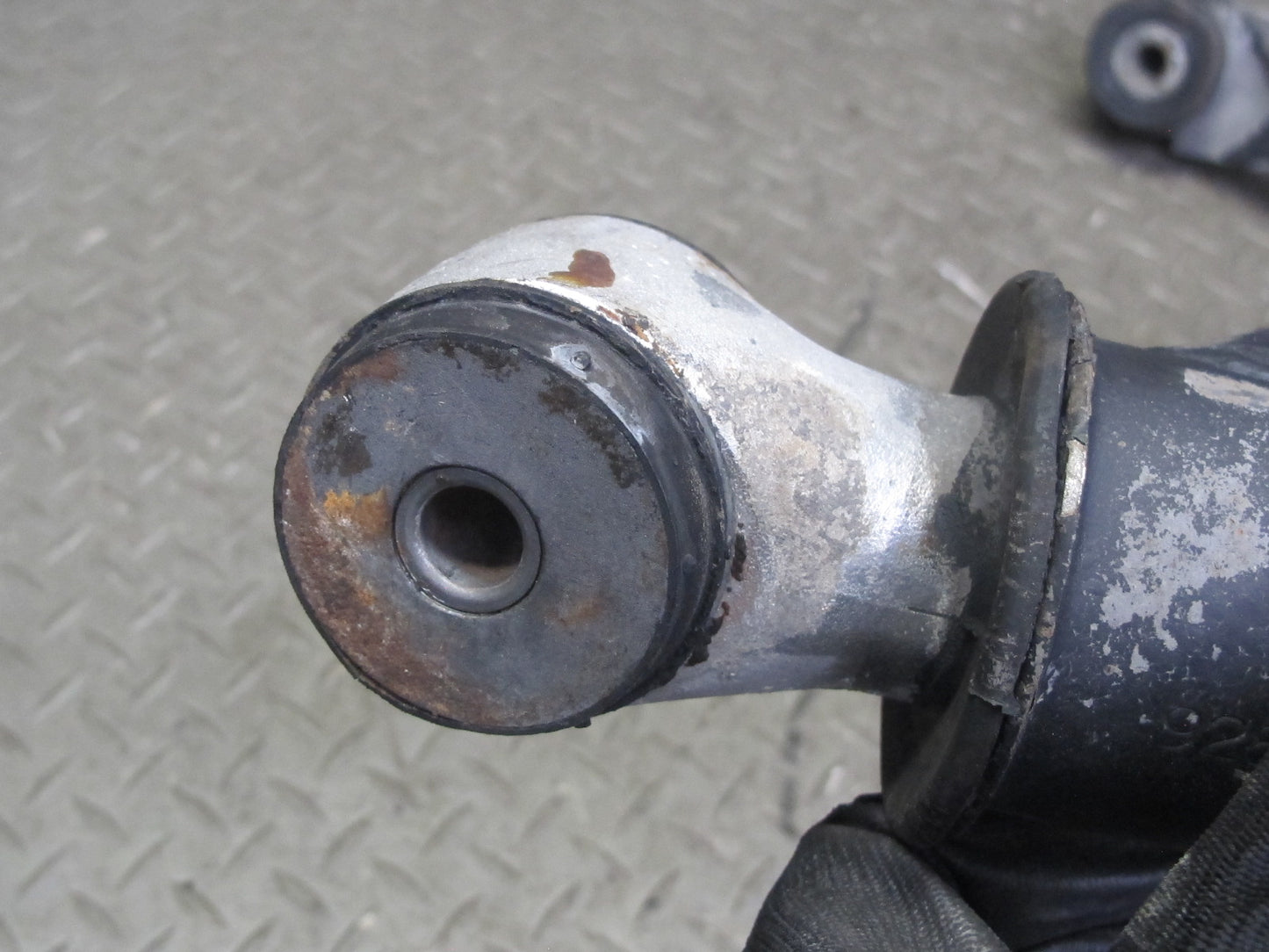1984-1995 Porsche 928 S Rear Right Suspension Lower Control Arm