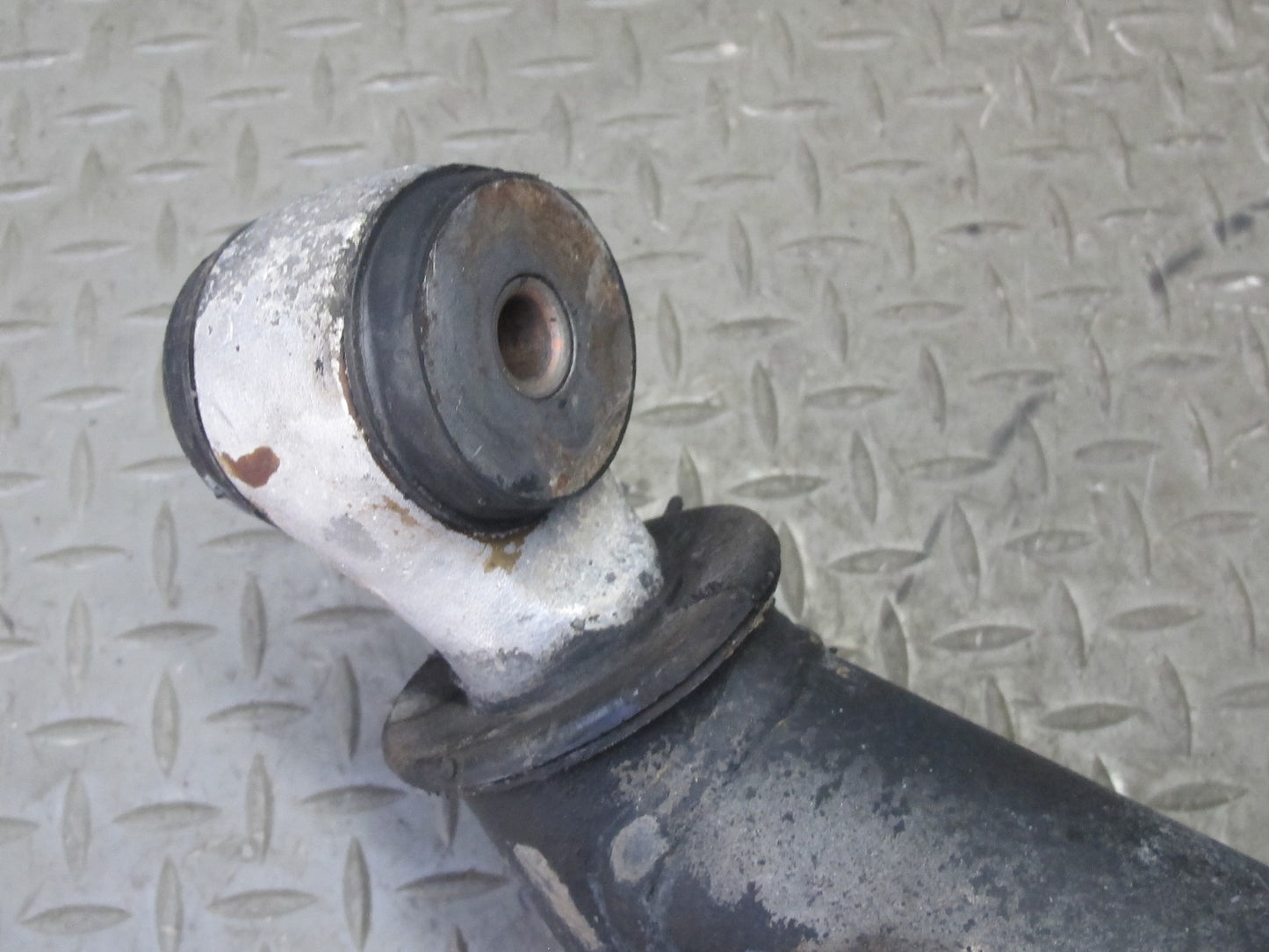 1984-1995 Porsche 928 S Rear Right Suspension Lower Control Arm