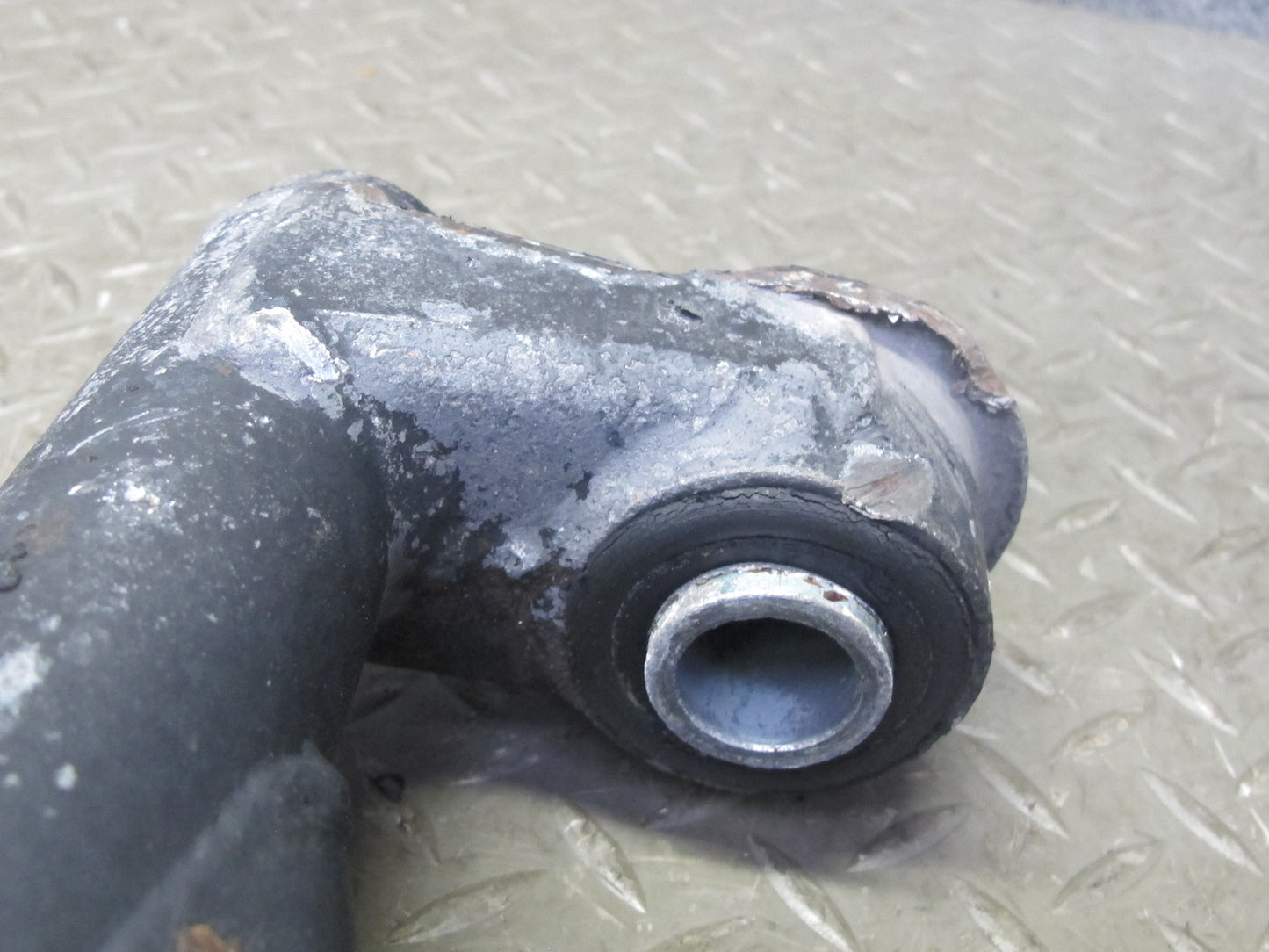 1984-1995 Porsche 928 S Rear Right Suspension Lower Control Arm