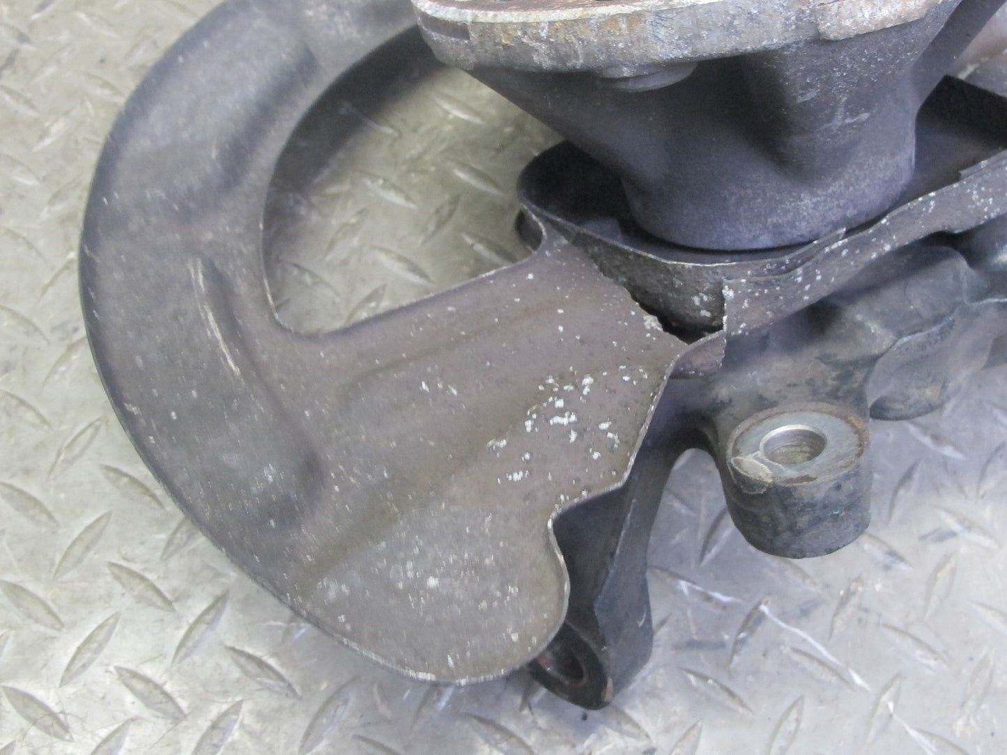 1984-1985 Porsche 928 S Front Right Side Spindle Knuckle Wheel Hub Bearing