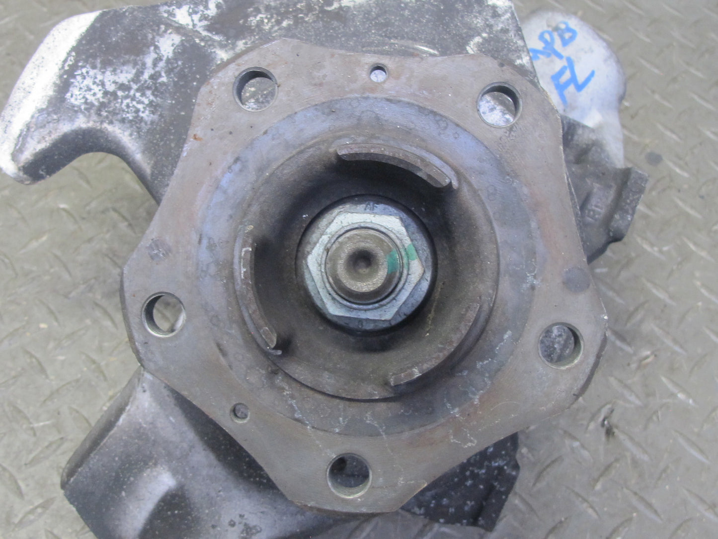 1997-2004 Porsche Boxster 986 Front Left Side Spindle Knuckle Wheel Hub Bearing