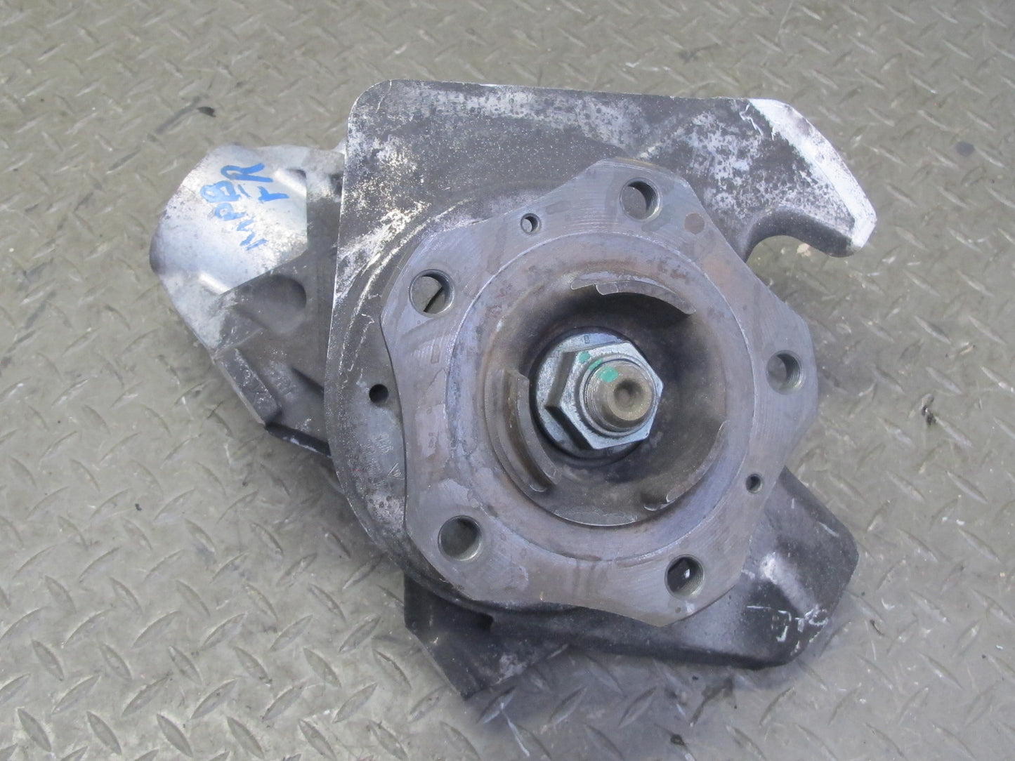 1997-2004 Porsche Boxster 986 Front Right Side Spindle Knuckle Wheel Hub Bearing