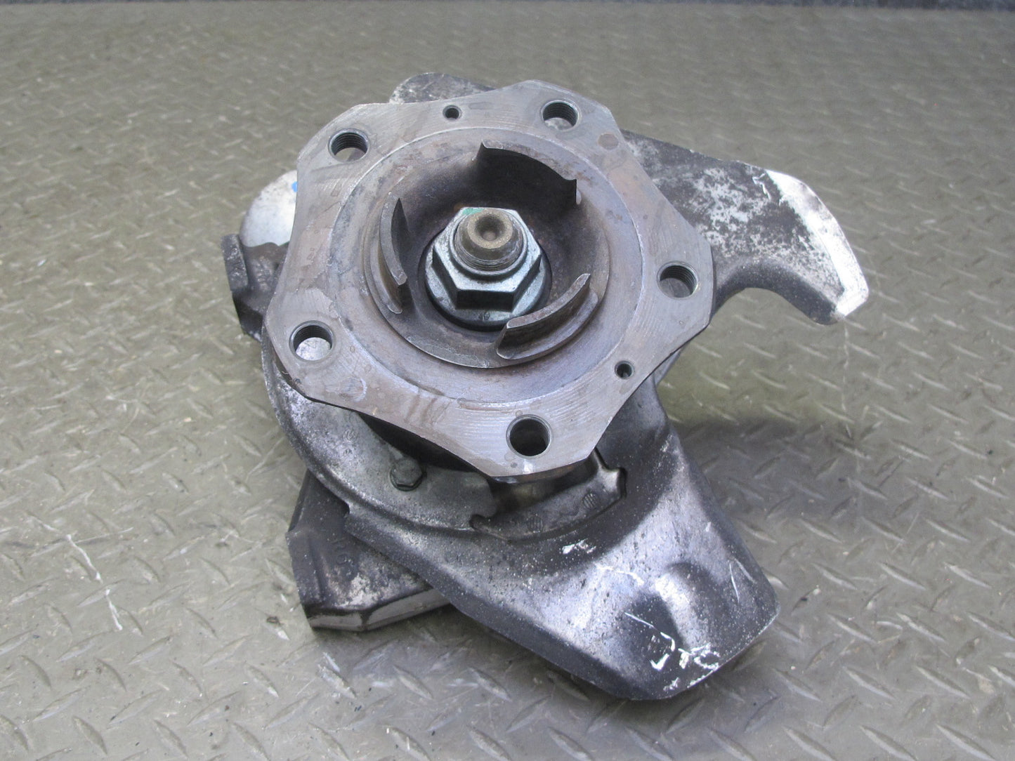 1997-2004 Porsche Boxster 986 Front Right Side Spindle Knuckle Wheel Hub Bearing