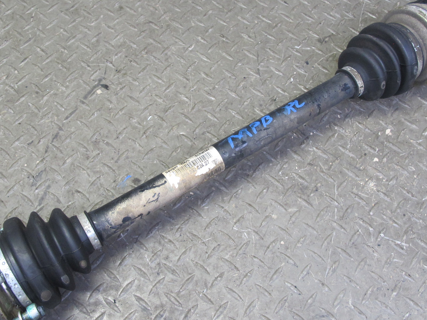1997-2002 Porsche Boxster 986 M/T 5-SPEED Rear Left Side Suspension Axle Shaft