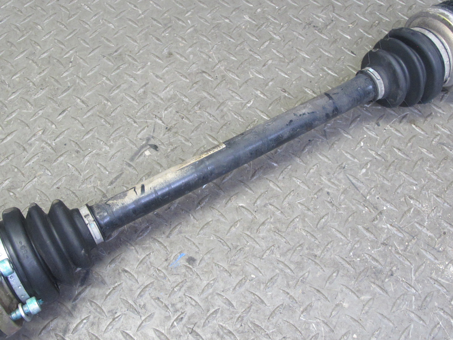 1997-2002 Porsche Boxster 986 M/T 5-SPEED Rear Left Side Suspension Axle Shaft