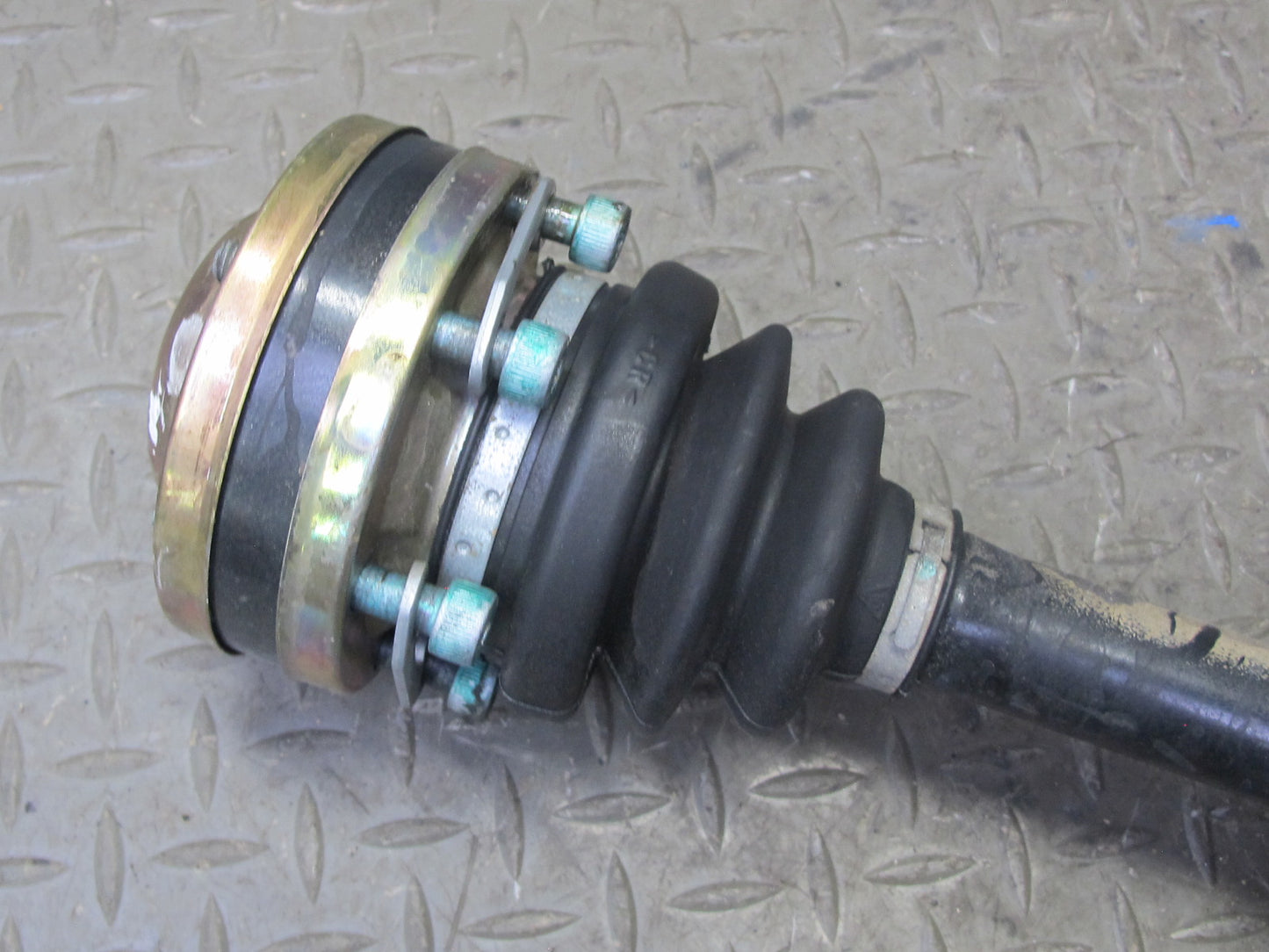 1997-2002 Porsche Boxster 986 M/T 5-SPEED Rear Left Side Suspension Axle Shaft