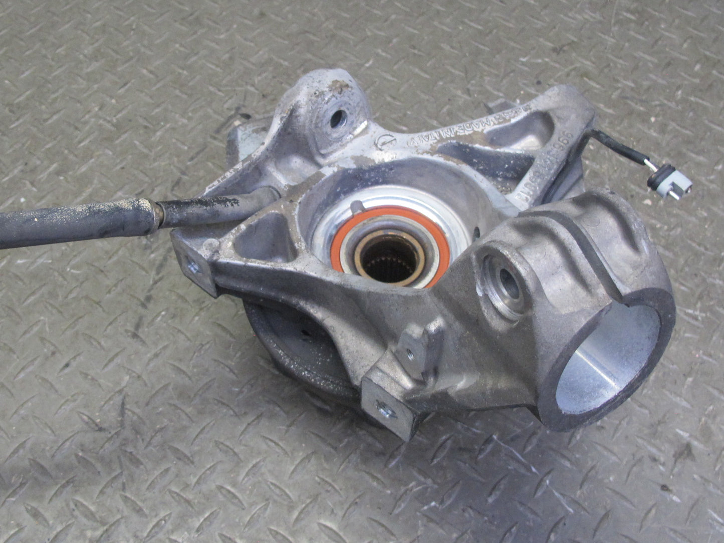1997-2004 Porsche Boxster 986 Rear Left Side Spindle Knuckle Wheel Hub Bearing