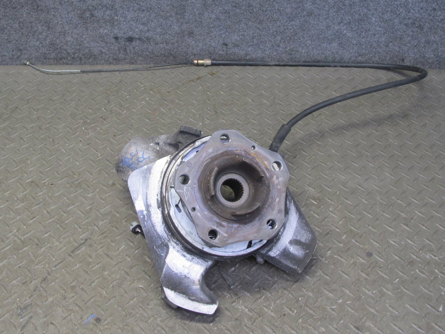 1997-2004 Porsche Boxster 986 Rear Right Side Spindle Knuckle Wheel Hub Bearing