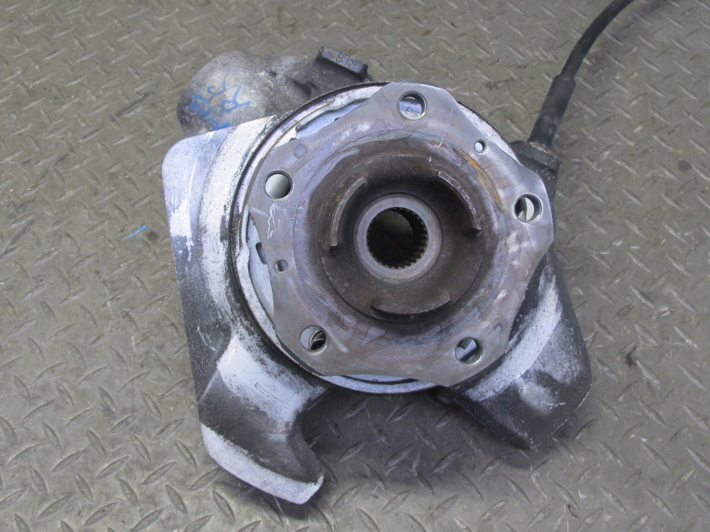 1997-2004 Porsche Boxster 986 Rear Right Side Spindle Knuckle Wheel Hub Bearing