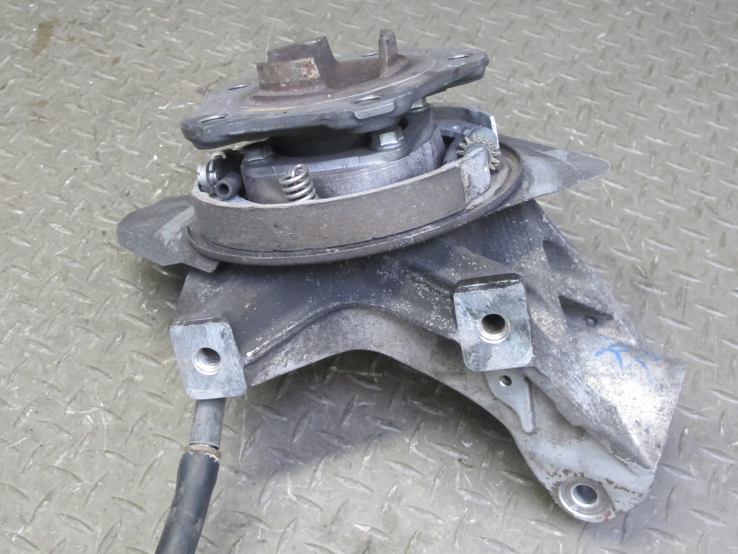 1997-2004 Porsche Boxster 986 Rear Right Side Spindle Knuckle Wheel Hub Bearing
