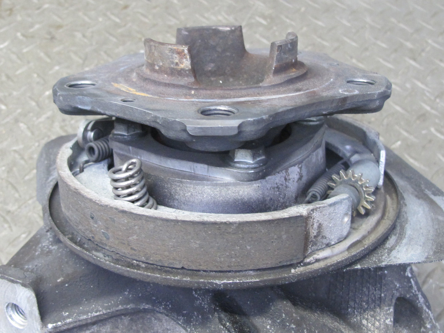1997-2004 Porsche Boxster 986 Rear Right Side Spindle Knuckle Wheel Hub Bearing
