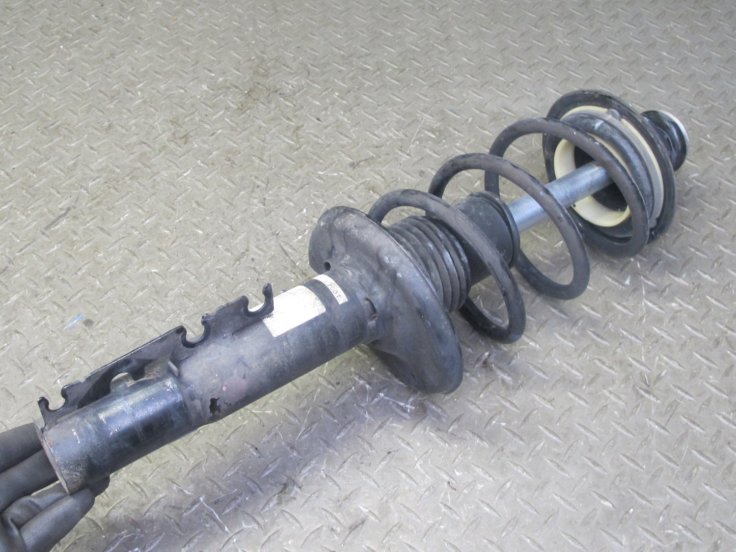 1997-2004 Porsche Boxster 986 Rear Left & Right Side Strut Shock Absorber Set