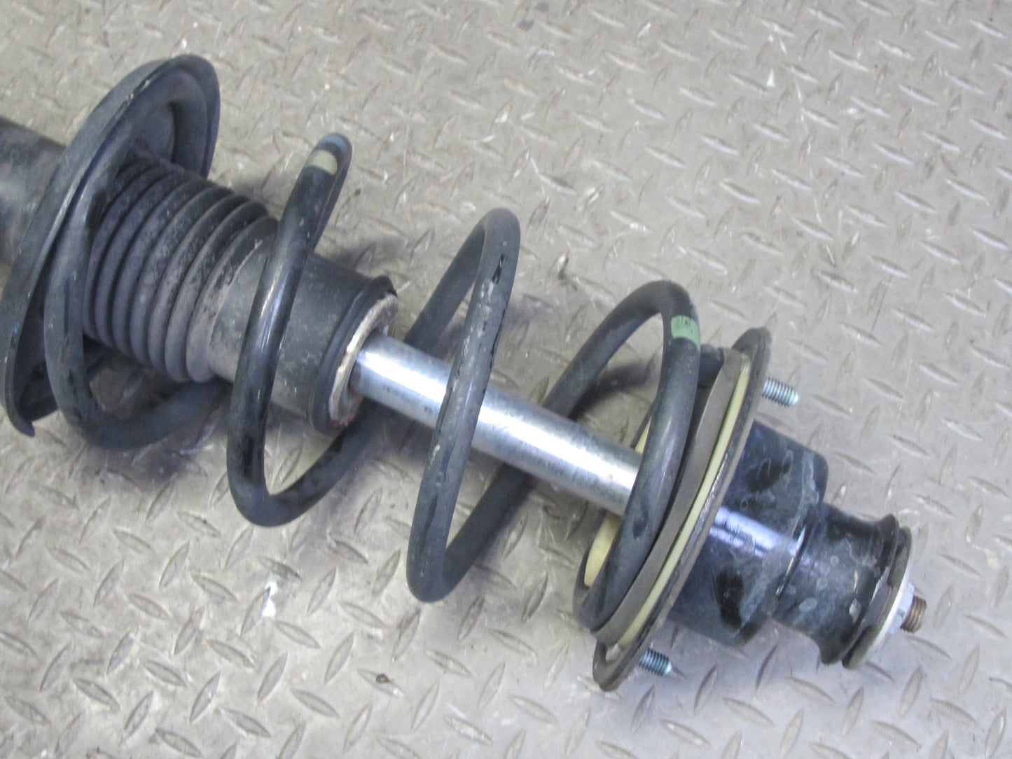 1997-2004 Porsche Boxster 986 Rear Left & Right Side Strut Shock Absorber Set