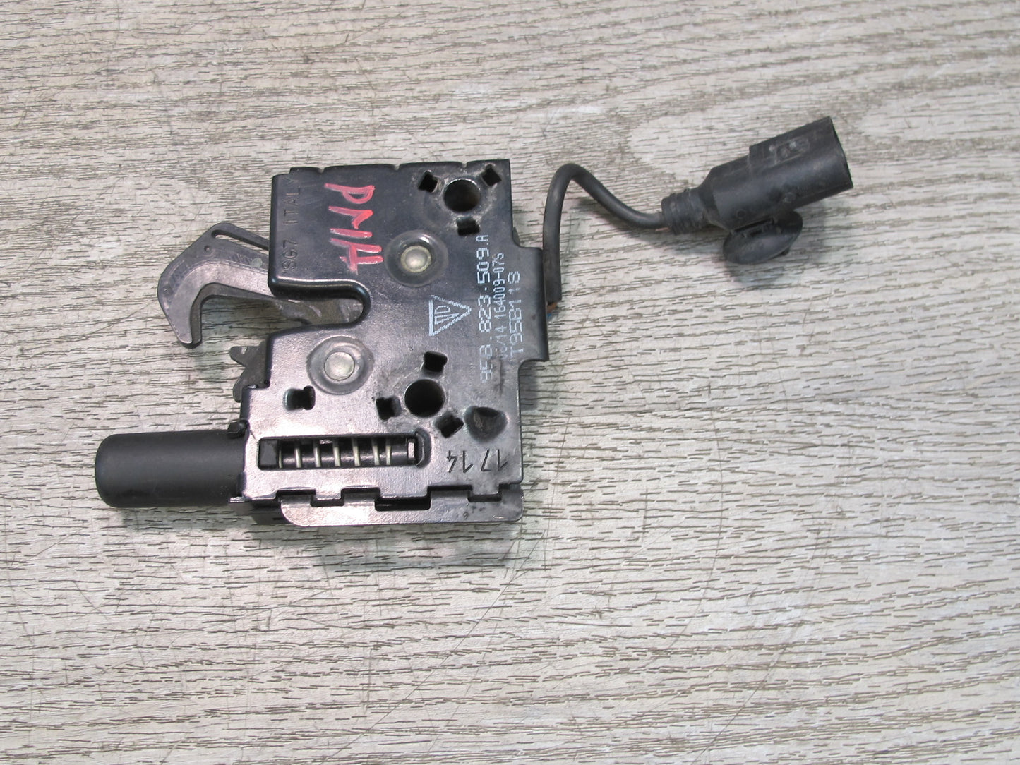 2015-2025 Porsche Macan Front Left & Right Hood Lock Latch Set of 2
