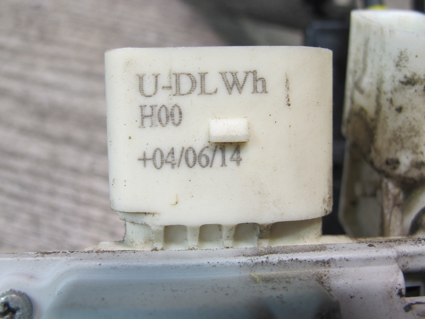 2015-2018 Porsche Macan Front Left Door Lock Latch Actuator