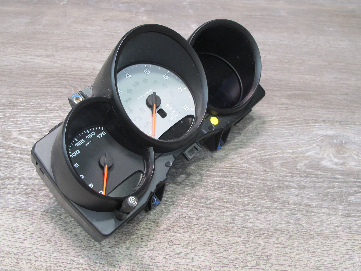 2015-2016 Porsche Macan S Instrument Cluster Gauge Speedometer 95B920901P