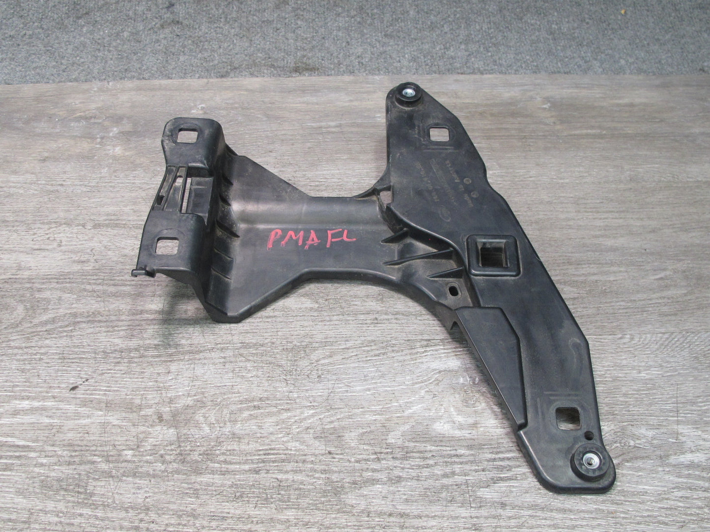 2015-2018 Porsche Macan Front Headlight Mount Bracket Support Set of 2