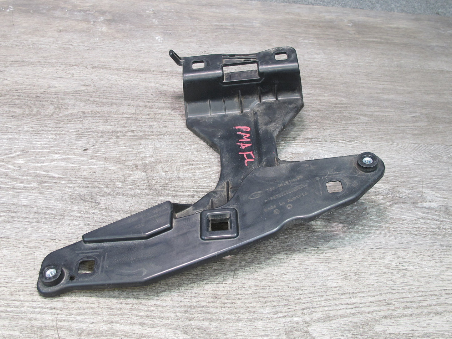 2015-2018 Porsche Macan Front Headlight Mount Bracket Support Set of 2