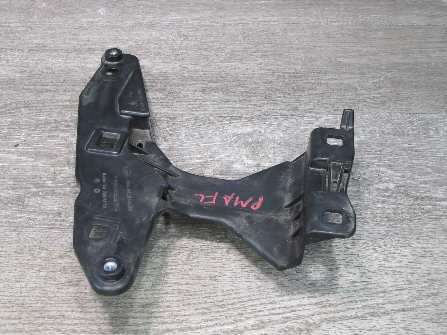 2015-2018 Porsche Macan Front Headlight Mount Bracket Support Set of 2