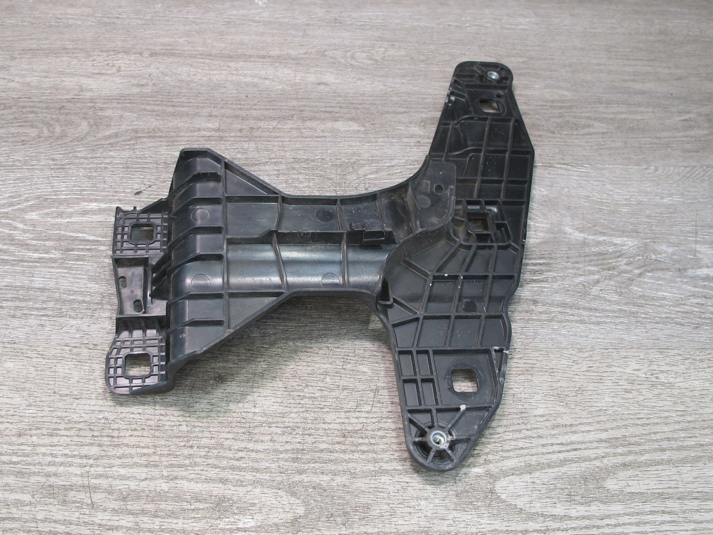 2015-2018 Porsche Macan Front Headlight Mount Bracket Support Set of 2