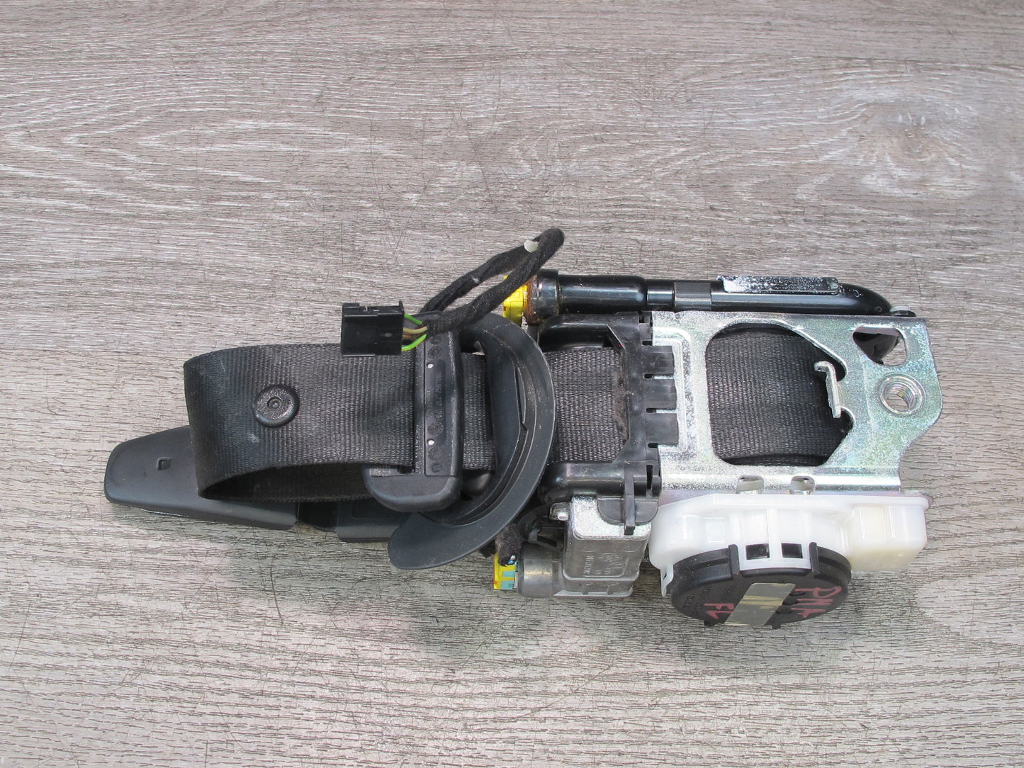 15-18 PORSCHE MACAN RONT RIGHT & LEFT SIDE SEATBELT RETRACTOR SET OEM