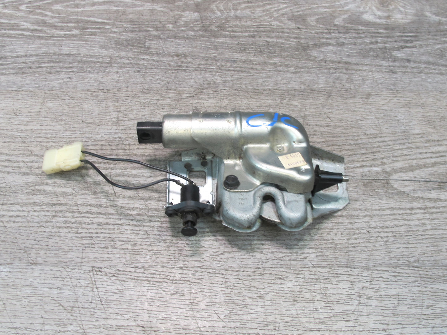 84-96 Chevrolet Corvette C4 Rear Window Hatch Trunk Lock Latch Release OEM