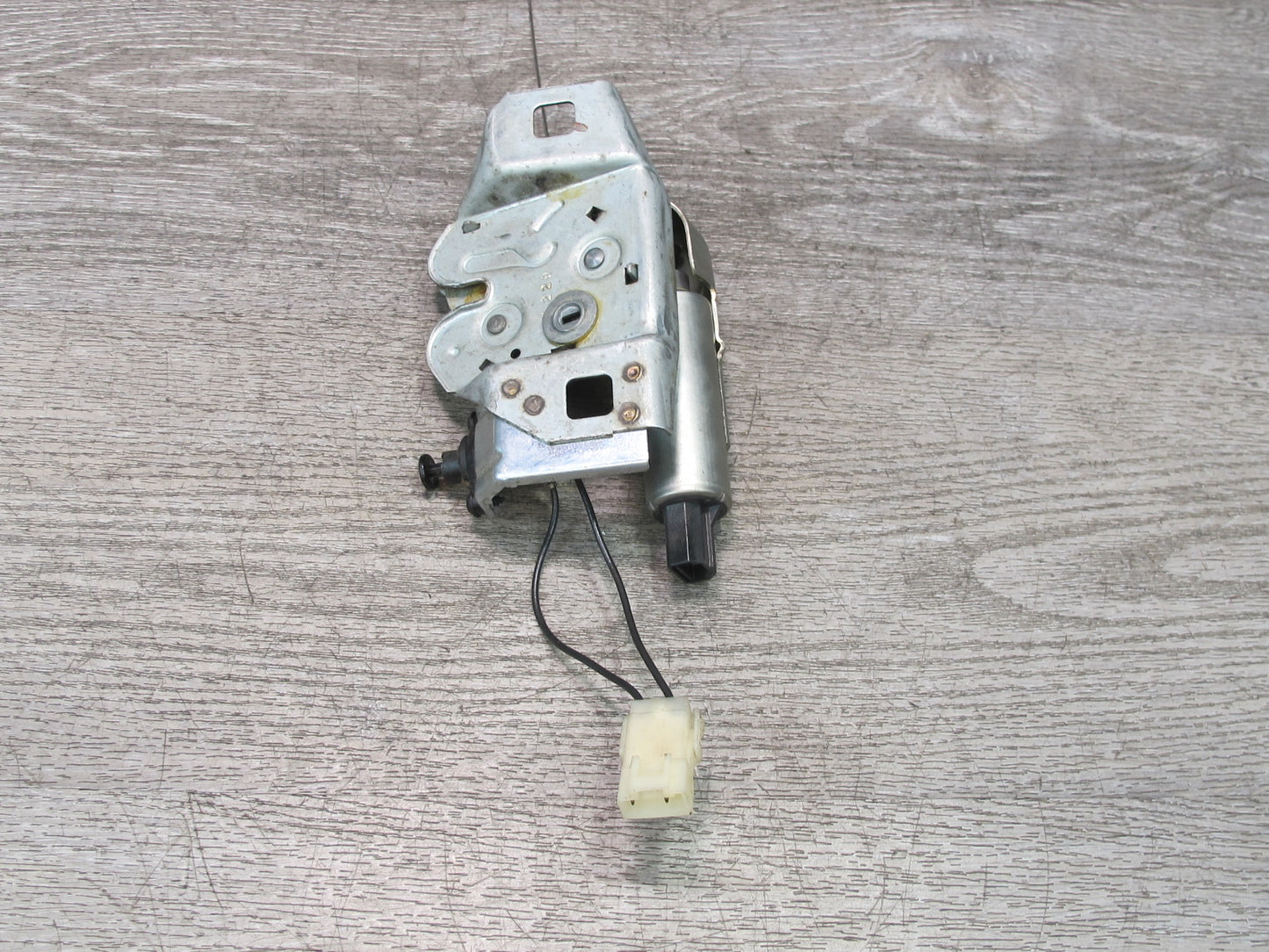 84-96 Chevrolet Corvette C4 Rear Window Hatch Trunk Lock Latch Release OEM