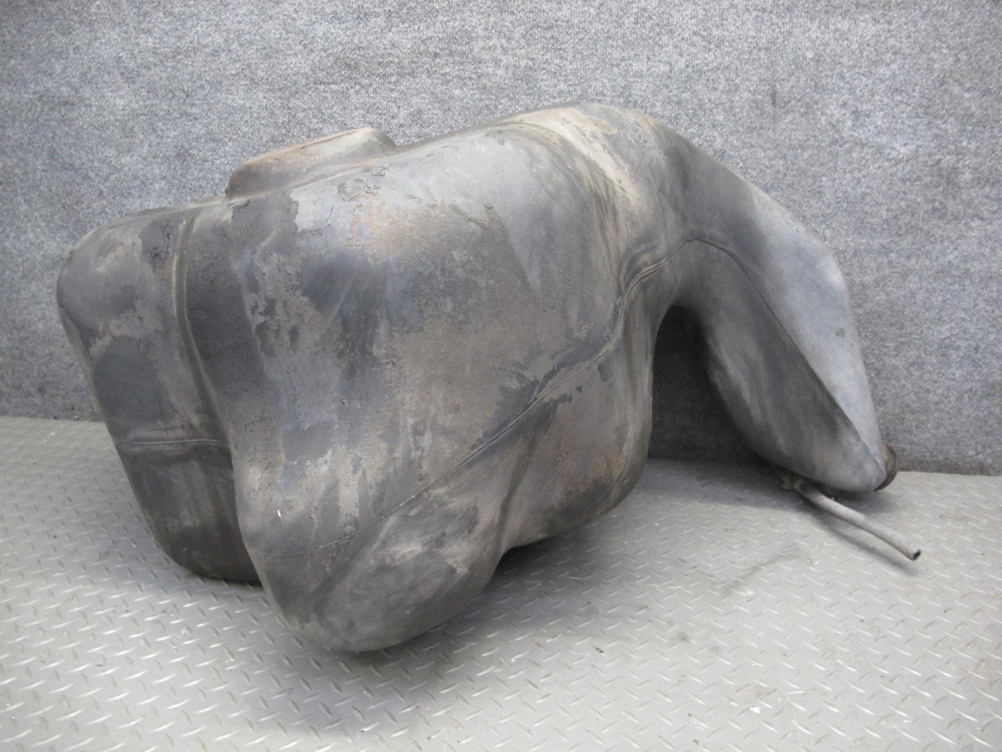 1984-1995 Porsche 928 S Fuel Gas Tank Unit 92820100303