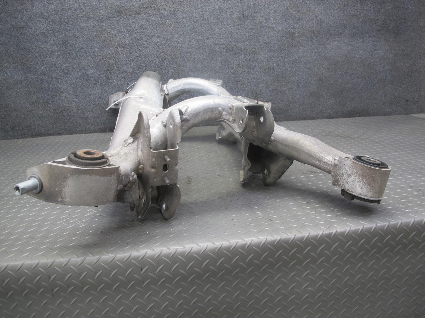 07-09 Nissan 350Z Z33 Convertible Rear Suspension Subframe Crossmember 51K OEM