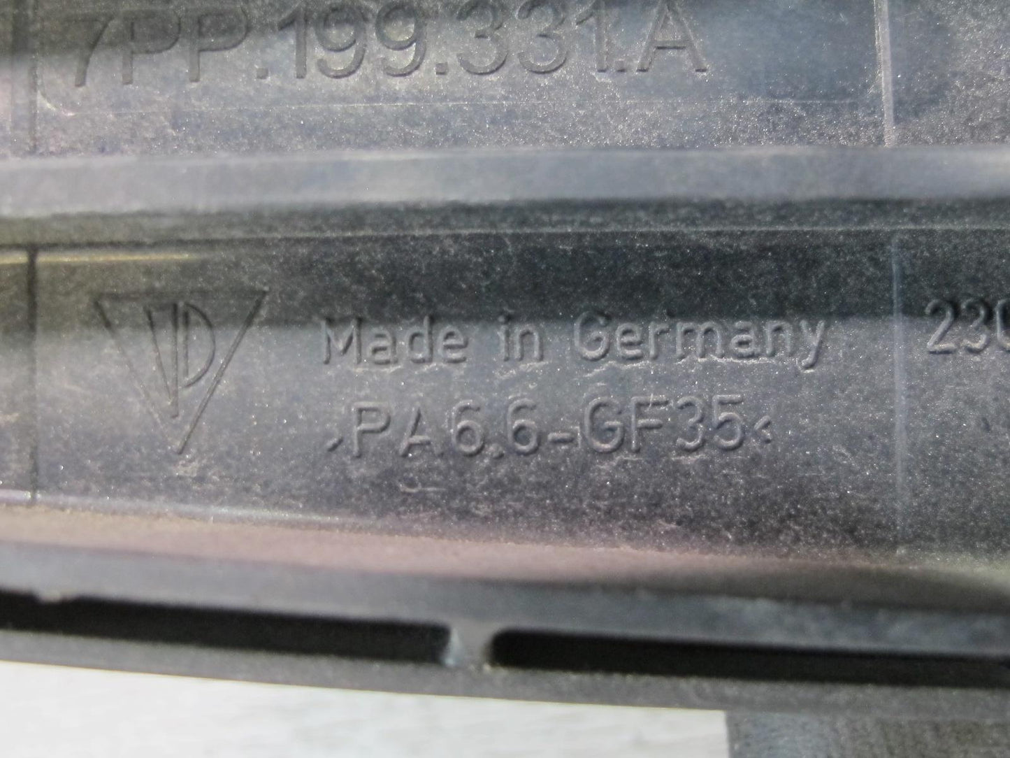 2015-2018 Porsche Macan Engine Upper Arm Support Rod Torsion Bracket 7PP199331A