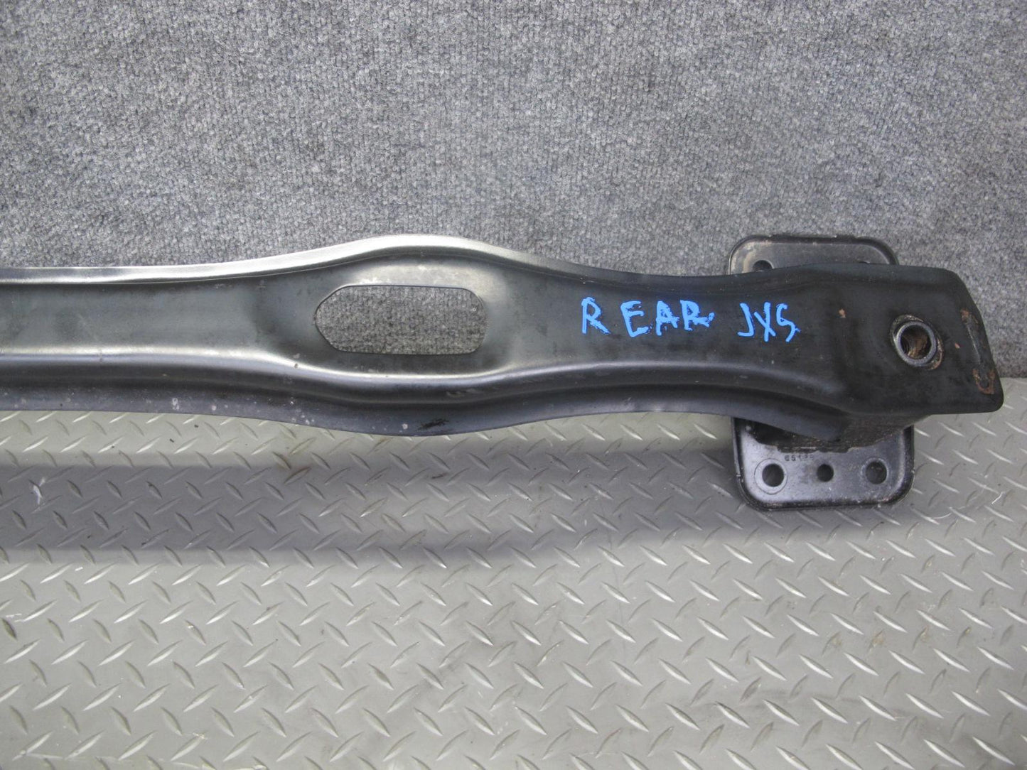2008-2014 BMW E70 E71 X6 X6M Rear Bumper Impact Reinforcement Bar 7158449