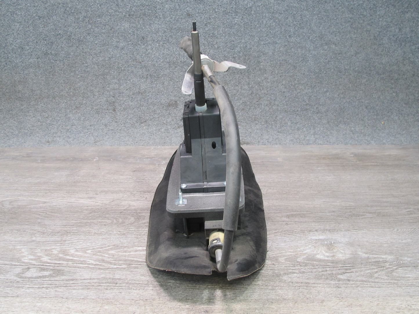 2015-2018 Porsche Macan A/T Automatic Transmission Shifter w Cable 95B713041C