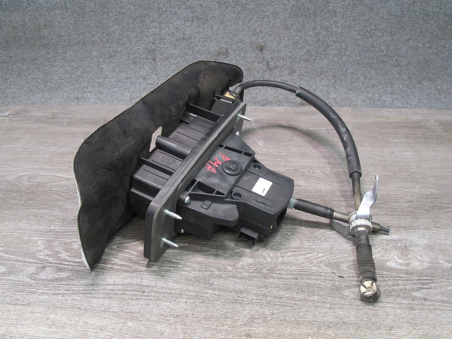 2015-2018 Porsche Macan A/T Automatic Transmission Shifter w Cable 95B713041C