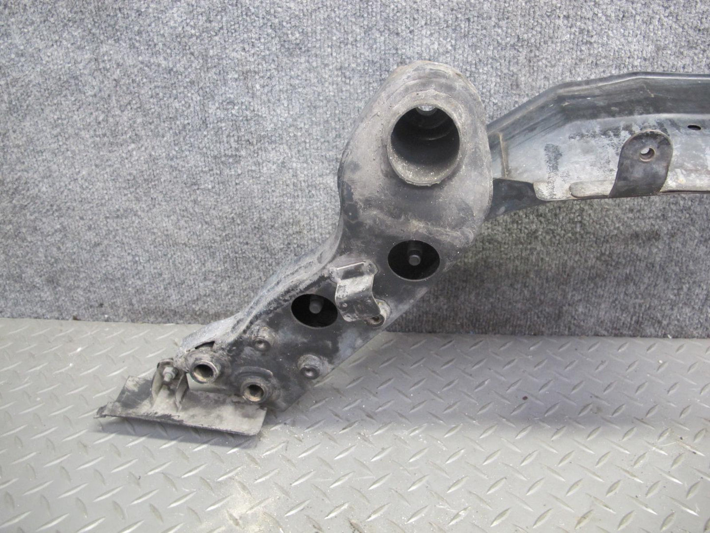 07-09 Nissan 350Z Z33 Conv Rear Fuel Tank Crossmember w Stay Brakets Assy OEM