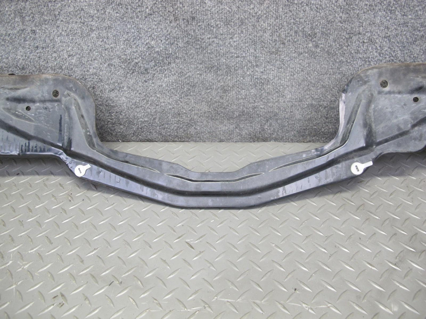 07-09 Nissan 350Z Z33 Conv Rear Fuel Tank Crossmember w Stay Brakets Assy OEM