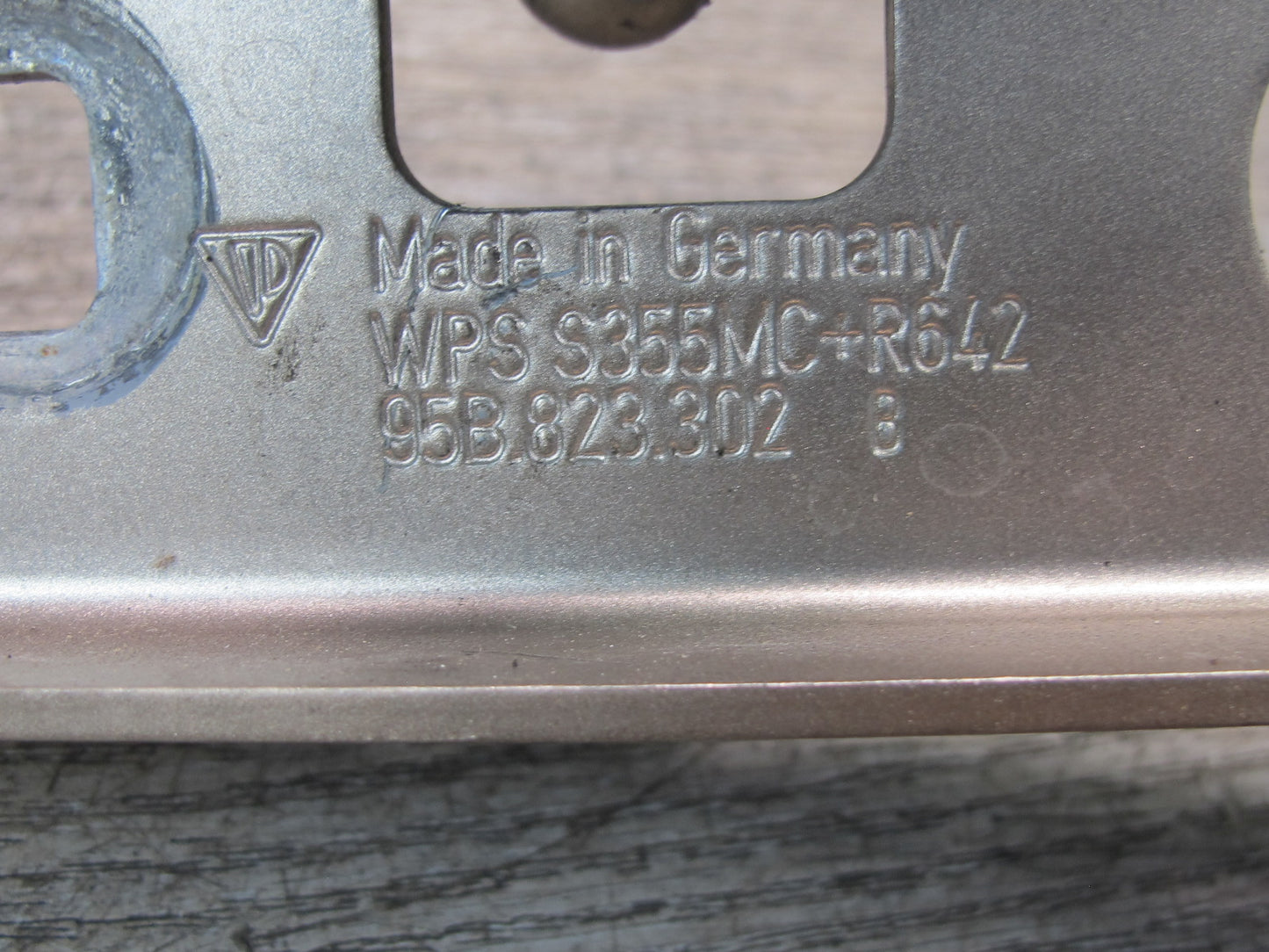 2015-2018 Porsche Macan Front Left & Right Hood Hinge Set of 2