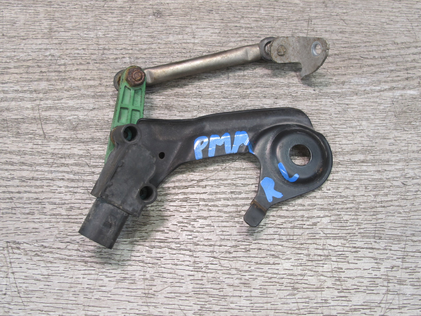 2015-2025 Porsche Macan Rear Left Suspension Height Level Sensor 8R0941309B