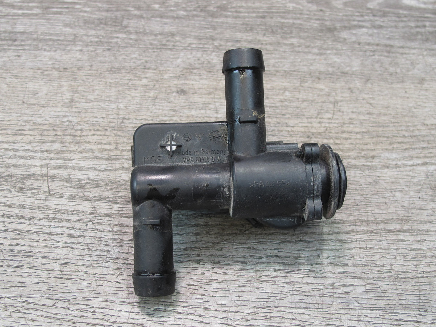 2015-2018 Porsche Macan Heater Control Water Valve 7PP819810A