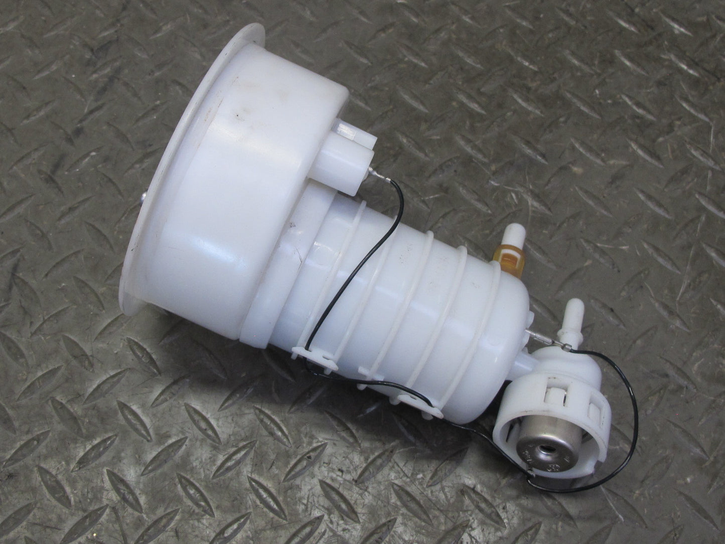 09-16 BMW E89 Z4 E89 35is N54 Fuel Pump Pressure Regulator TI Automotive