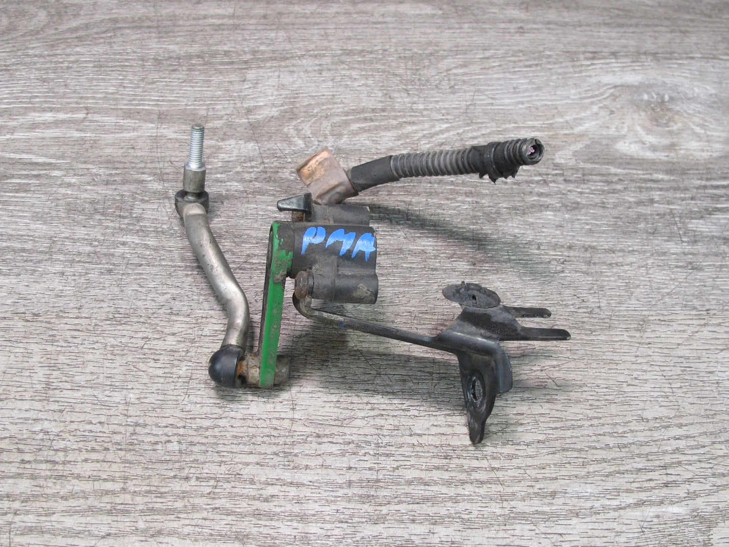 2015-2025 Porsche Macan Rear Right Suspension Height Level Sensor