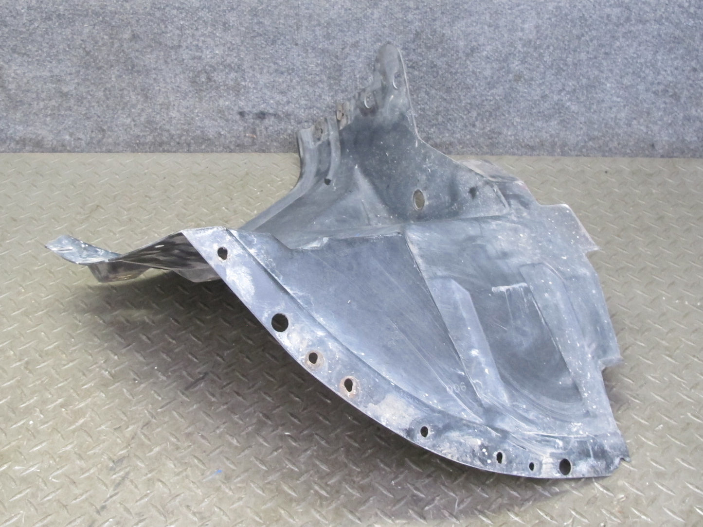 91-96 Chevrolet Corvette C4 Front Left Fender Liner Splash Shield Guard OEM