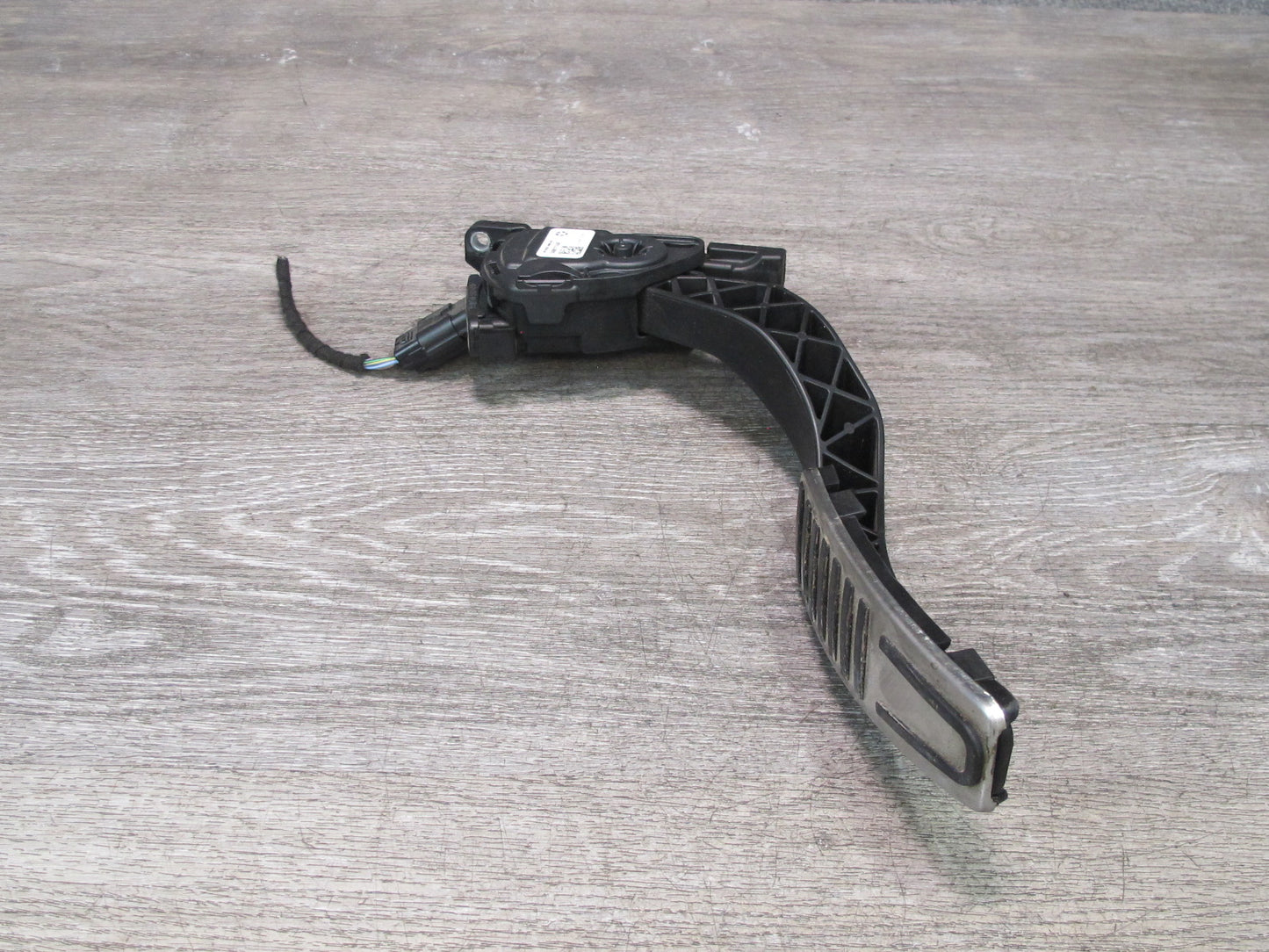 2017-2020 Maserati Levante M161 Gas Acceleration Pedal 04861714AF