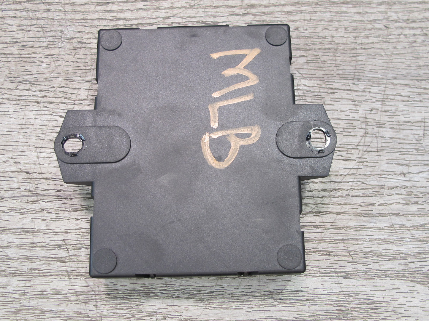2017-2020 Maserati Levante M161 Rear Trunk Lid Liftgate Control Module 670039446
