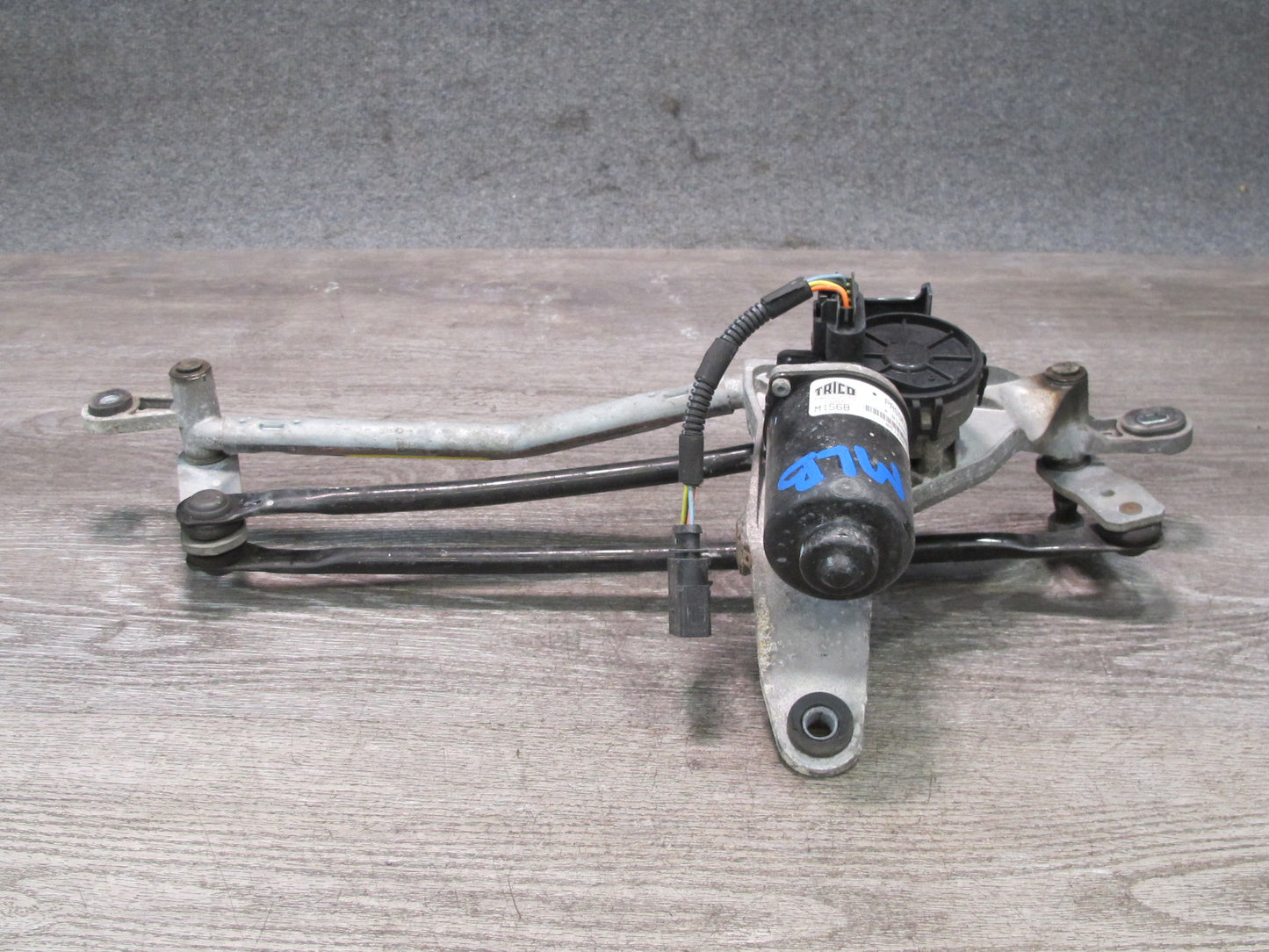 2017-2020 Maserati Levante M161 Windshield Wiper Transmission Linkage W/ Motor